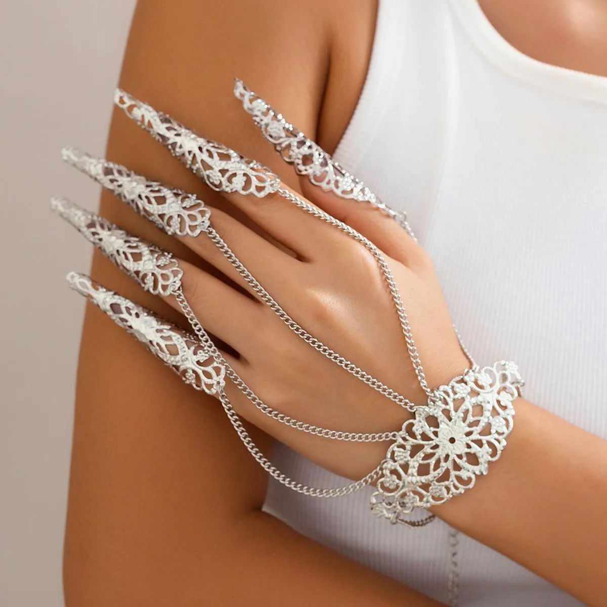Halloween Gothic Ghost Punk Cone-Shaped Finger Nail Chain Bracelet With Rings Jewelry For Women Vintage Retro Gift