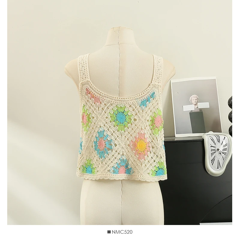 New Vintage Hollow Out Embroider O-neck Tank Top Women Summer Short Sleeveless BOHO Top Vacation Worn Outside Patchwork Camisole