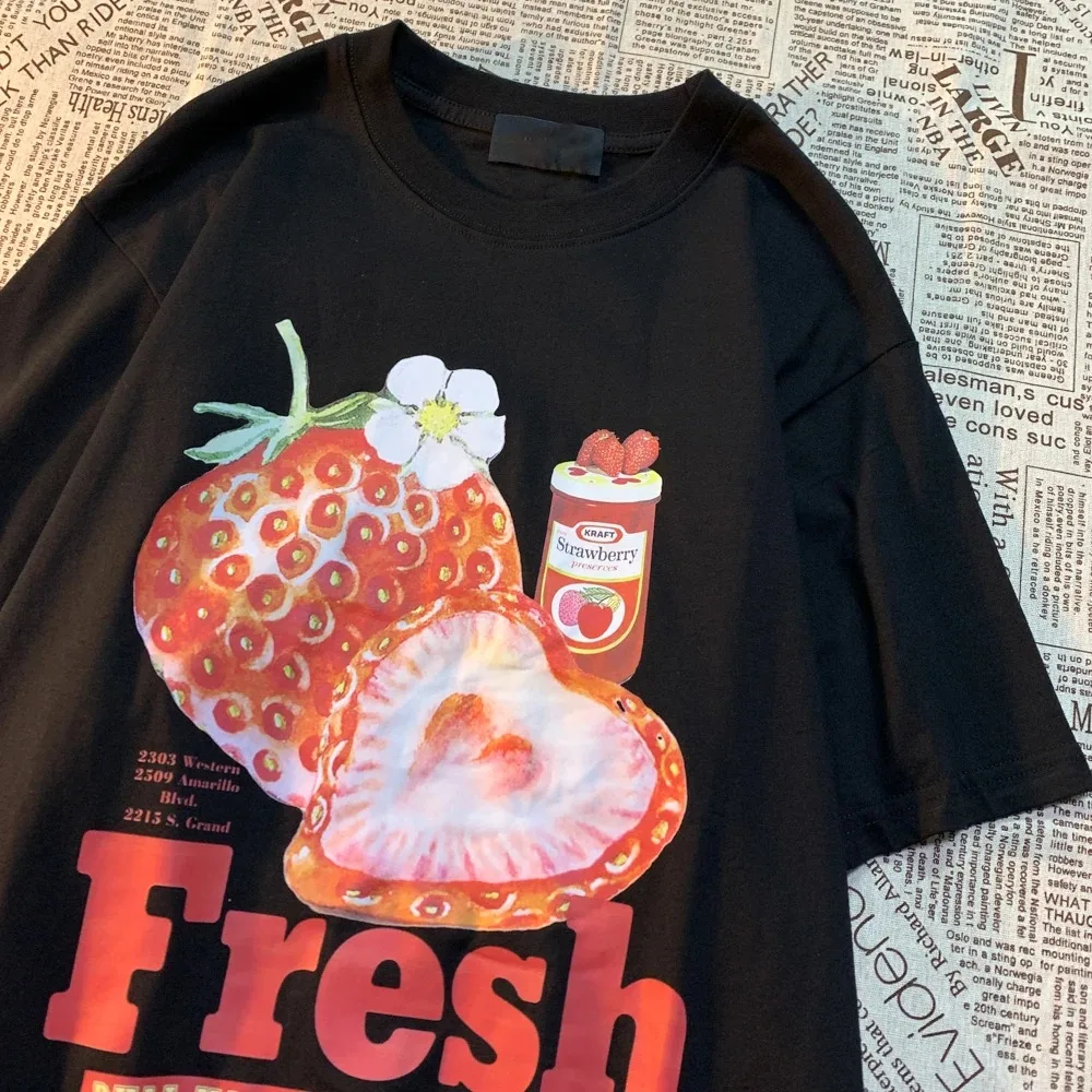 2024 Cute Rabbit Strawberry Fashion Creative Printed Short Sleeve T-Shirt Trendy Brand Loose Casual Simple Versatile T-Shirt