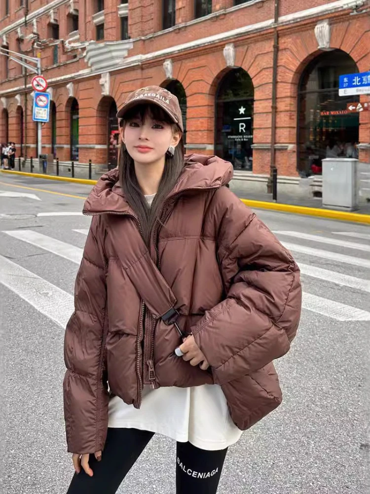 

90 White Duck Down Jacket Women 2025 Winter New Short Hooded Coat Fashionable Casual With Bag Thickened Snow Warm Parkas Outwear