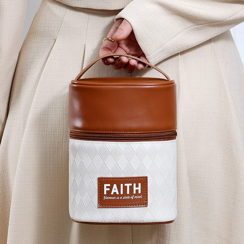 Bolsa de armazenamento de cosméticos à prova d'água PU com bolsa de higiene multifuncional portátil de grande capacidade para viagem atacado