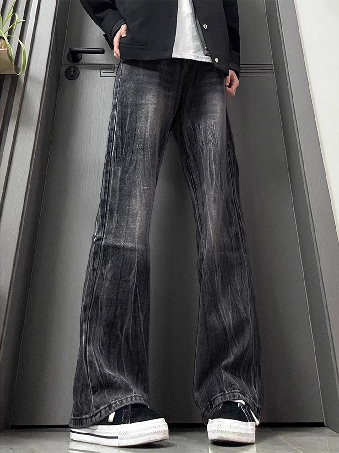 

Мужские джинсы-клеш с принтом «Молния», осенне-зимние, на флисовой подкладке, прямые, повседневные, длинные брюки в американском стиле...