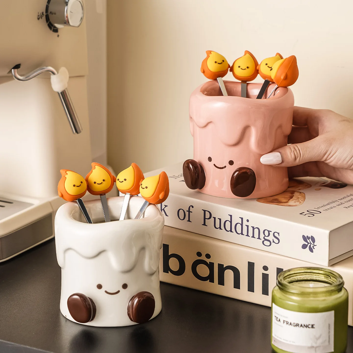 

Spark Creative Fruit Fork Can High Temperature Hand Drawn Cute Little Feet Ceramic Fruit Fork Candle Storage Set Decoration New