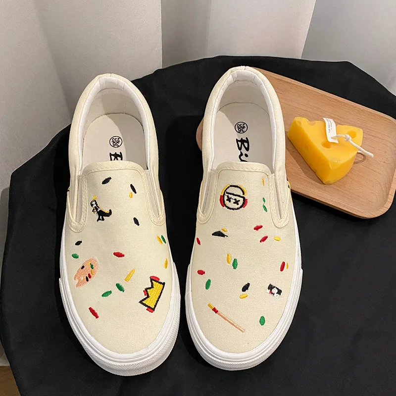 2024 Summer Women Quality Embroidery Cartoon Canvas Shoes Slip On Girls Students Flat Sneakers Graffiti Soft Insole Casual Shoe