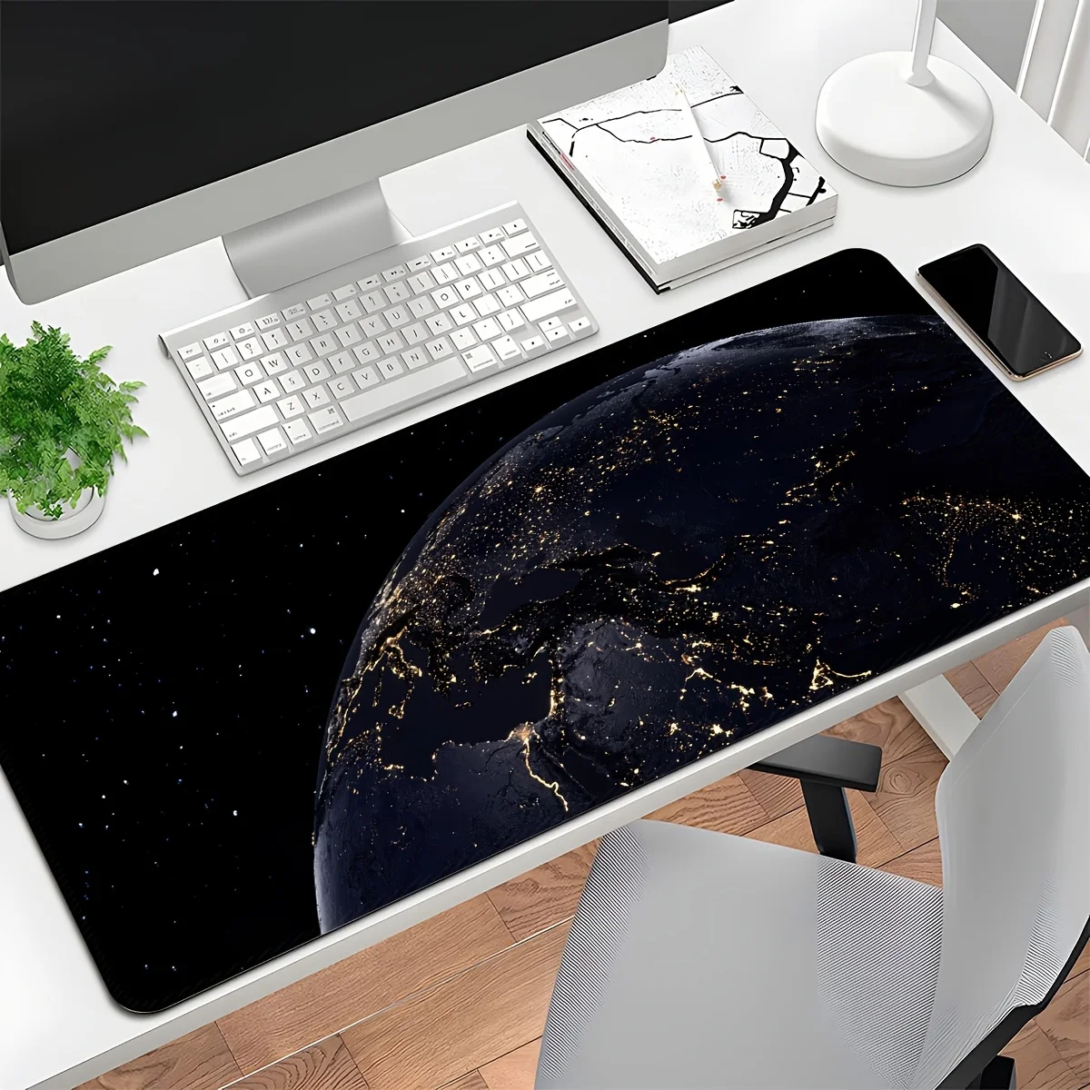 Star Lighting Earth Large Mouse Pad Games E-sports Computer Table Pad Non-slip Planet Desk Mat Office Lock Gaming Accessories