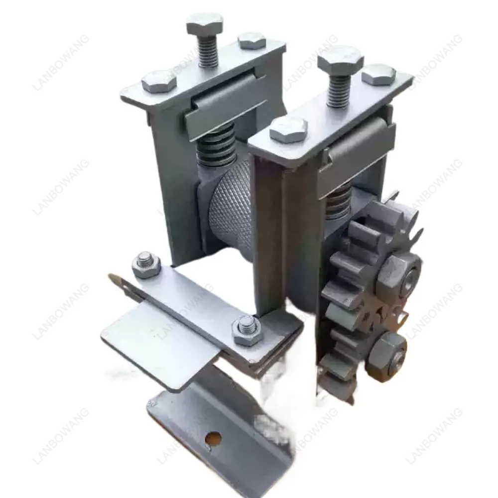 Manual bamboo strip making machine hand-cranking strip machine  chip separator strip opener  rope processing