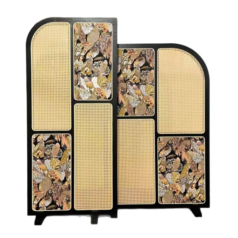 Aesthetic rattan Bainiaohui solid wood screen, ash wood screen in B & B hotel