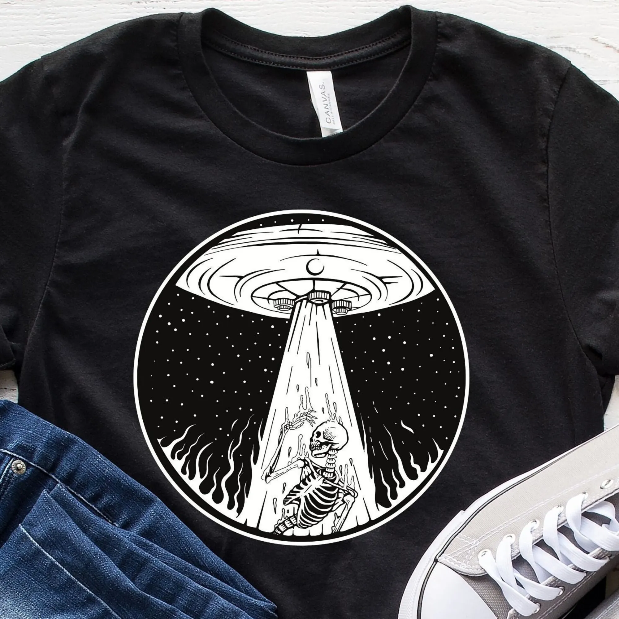 Skeleton Ufo Abduction Galaxy Cosmos Visitors Sci Fi Alien Plate Extraterrestrial Spooky Skulls Mystical T Shirt Sweat