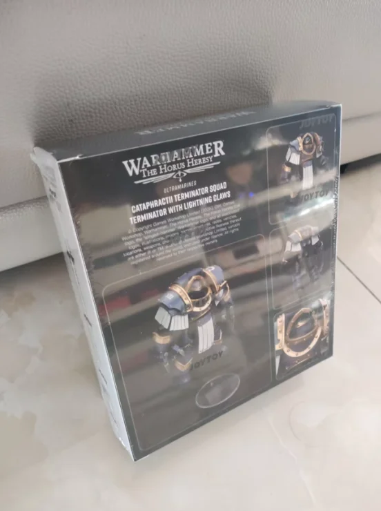 

JOYTOY 1/18 Фигурка Warhammer Ultramarines Cataphractii Terminator Squad Sergeant с Power Sword Prime Модель игрушки в подарок
