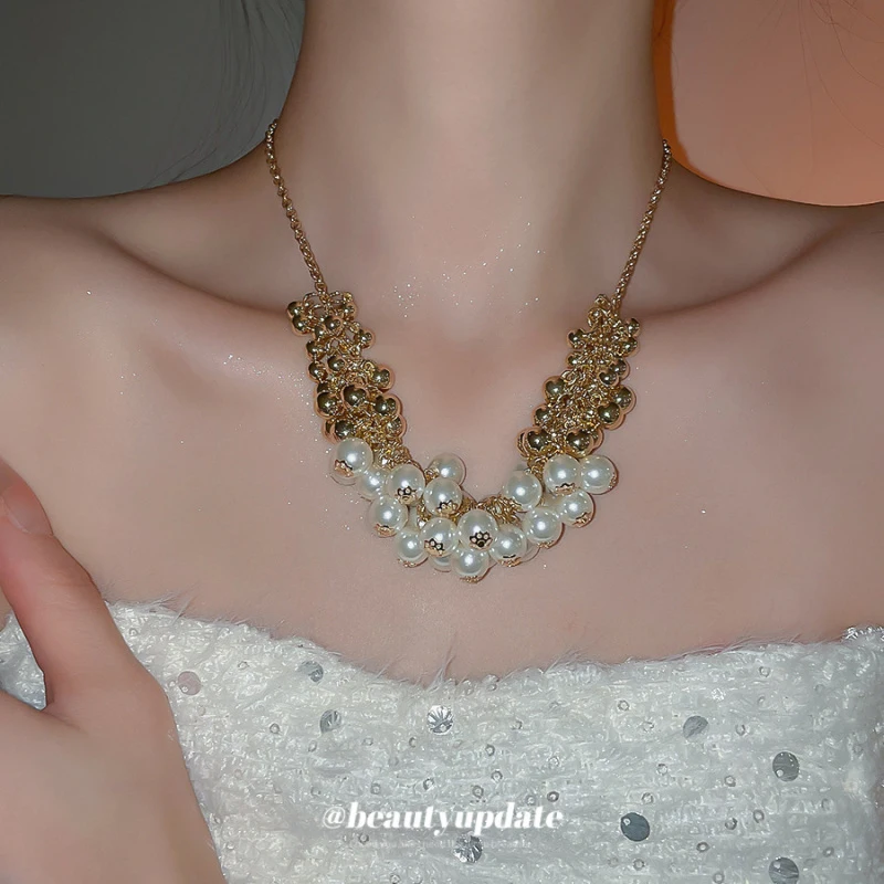 Metall-Perlen-Patchwork-Halskette für Damen, Kurze Elegante Nischen-Style Schlüsselbeinkette mit Luxuriösem High-End-Gefühl