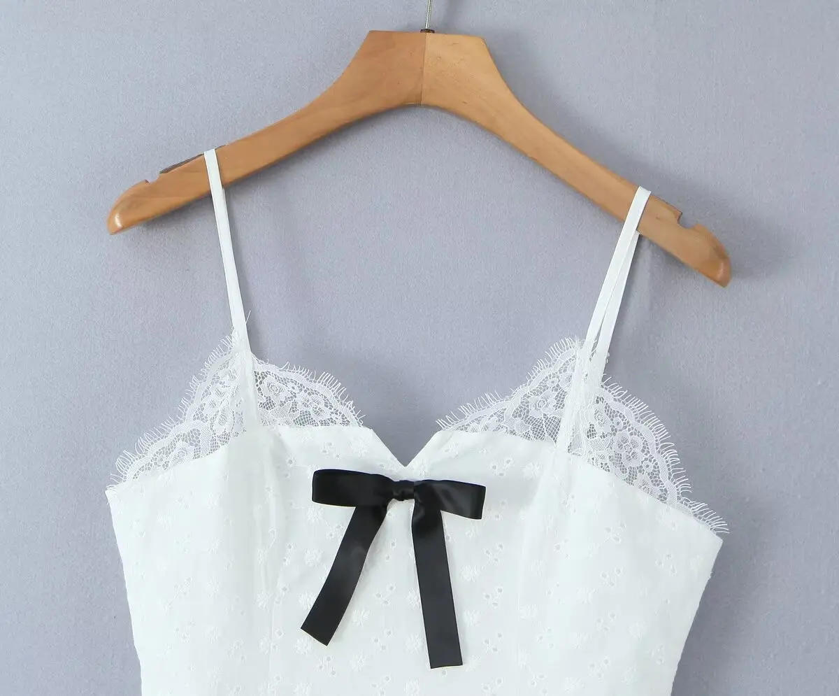 Vestido bordado de flores con lazo para mujer, vestidos con tirantes sin mangas de encaje blanco, Vestido corto ajustado a la cadera para fiesta, verano 2025