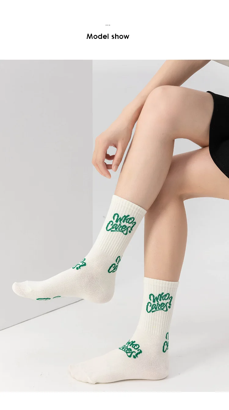 Sports Socks For Women In Autumn Winter Thickened Insulation Medium Tube Cotton Socks Outdoor Camping Running Hiking Solid Color