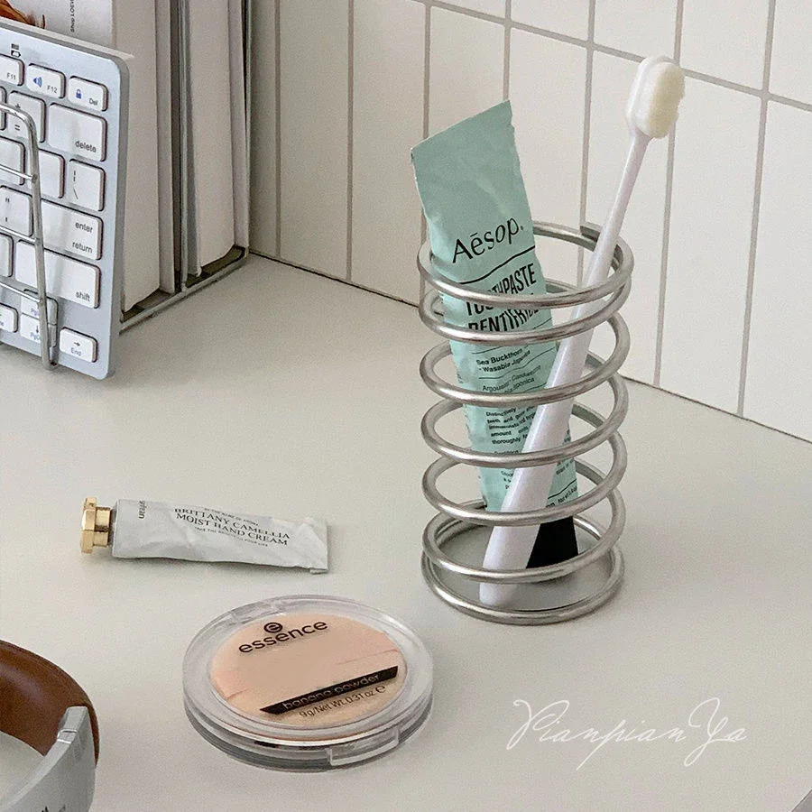 Zahnbürstenhalter aus Metall – Badezimmeraufbewahrung aus Edelstahl für Zahnpasta und Make-up-Pinsel |   Wohnaccessoires
