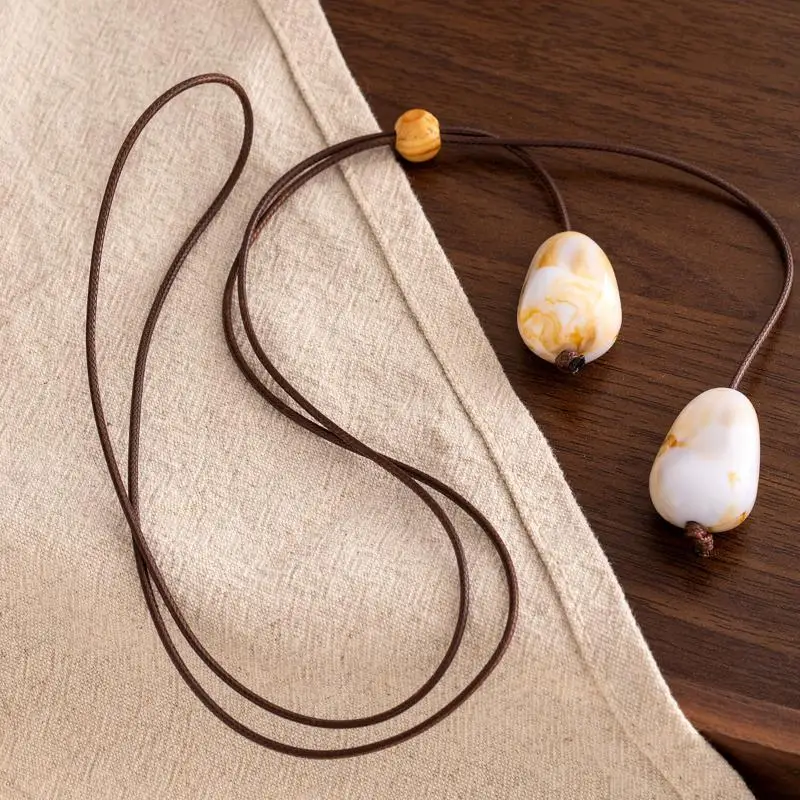 (.) Elegant Long Oval Pendant Necklace New Chinese Style Forest System Simple Vintage Zen Fashion Design Jewelry Accessory