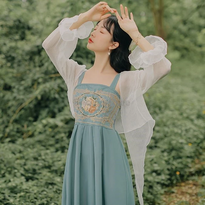 

2025 dainty classical embroidery improved modern daily hanfu chinese style retro literature art hanfu elegant sweet fairy dress