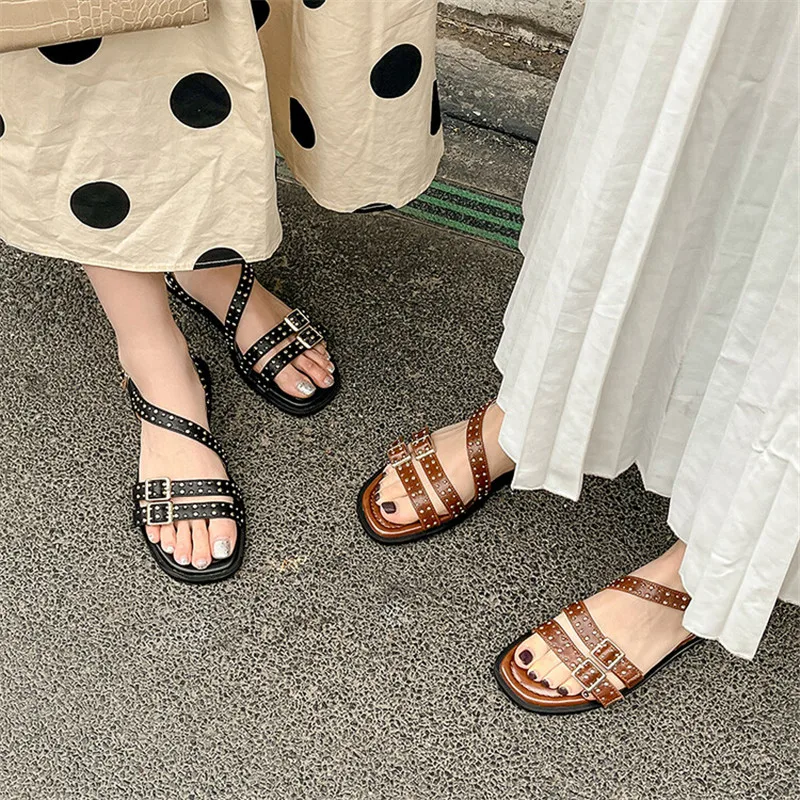 2023 Summer Sandals Women Split Leather Shoes Open Toe Low Heels Sandals for Women Metal Rivet Decoration Cowhide Women Sandals