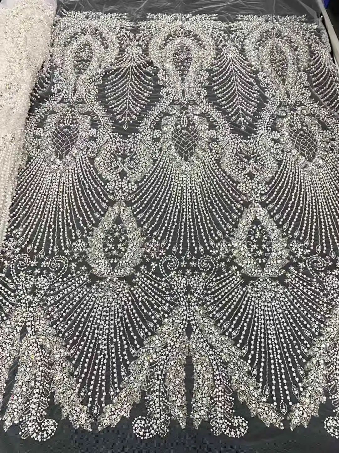 Bianco Africano Paillettes Perle Tessuto di Pizzo 2024 di Alta Qualità Francese Pesante In Rilievo Tulle Tessuto di Pizzo Nigeria Per Il Vestito Da Festa Nuziale