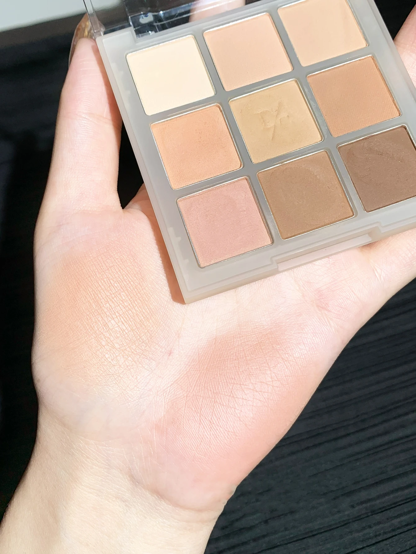 DIKALU-オリーブの肌の色のアイシャドウトレイ,牛乳の袋の入った純粒,紫,マット,新しい