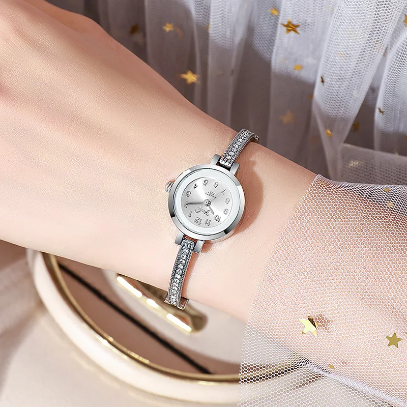 Elegant Women Watches Diamond Studded Luxury Rhinestone Quartz Bracelet Watch Niche Circular Disc Fashionable  Girls Clock Gift
