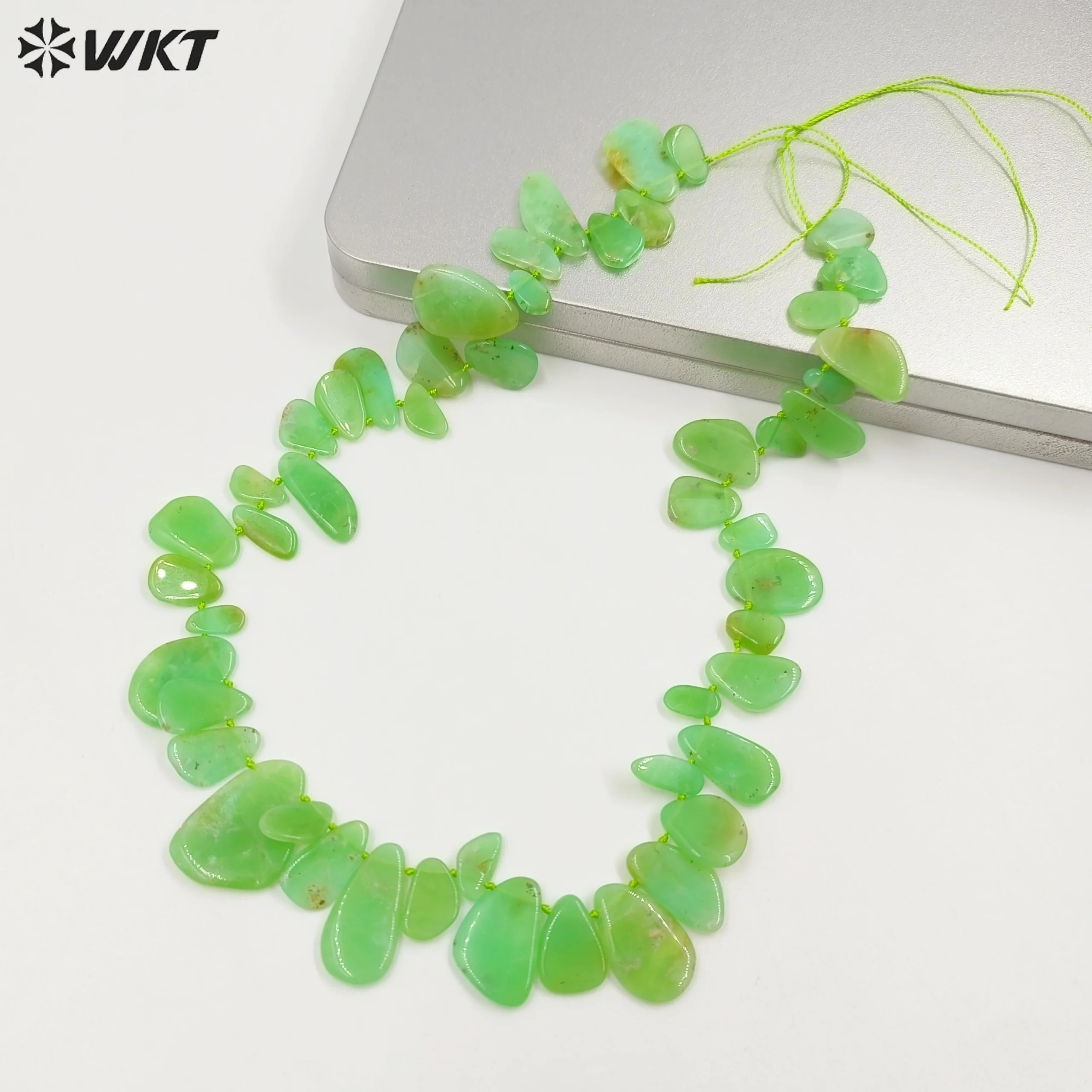 WT-G330 Wholesale Of New Materials Small Fresh Style Irregular Australia Chrysoprase Chain Fashion Jewelry Necklace Accessories