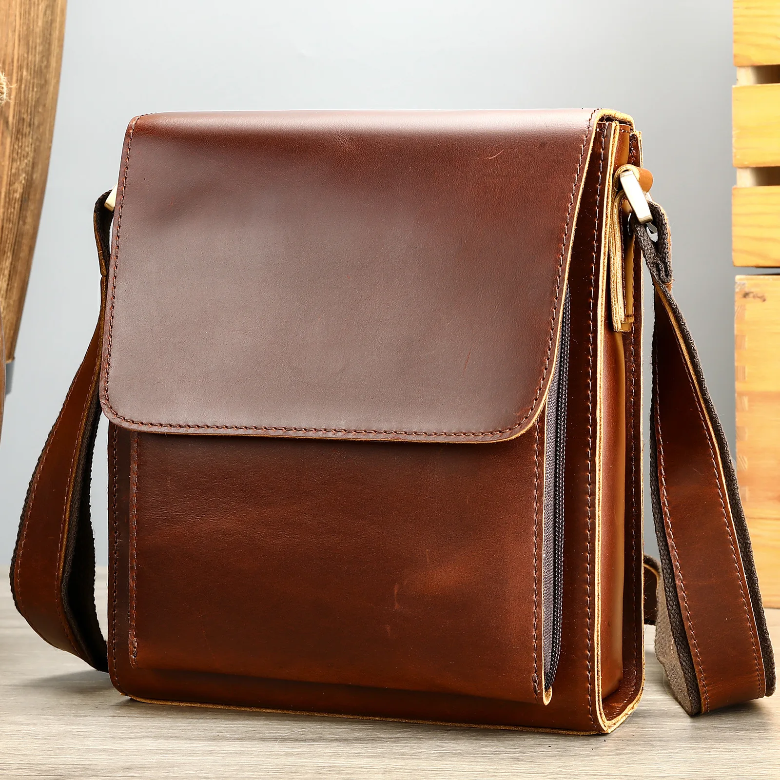 

Men's Vintage Genuine Leather iPad Messenger Bag Thick Cow Leather Shoulder Bag Small Casual Crossbody Bag Cowhide Briefcase