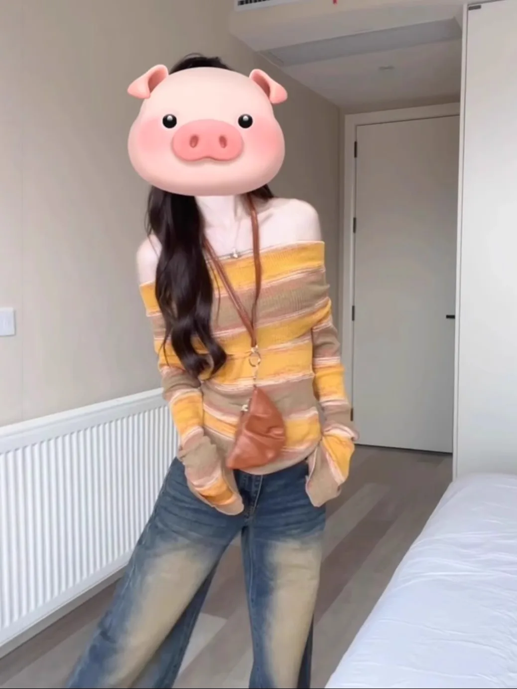 

Облегающая трикотажная основа irt, женская ранняя осень, пикантная внутренняя одежда для девочек, длинный полосатый трикотаж на одно плечо све