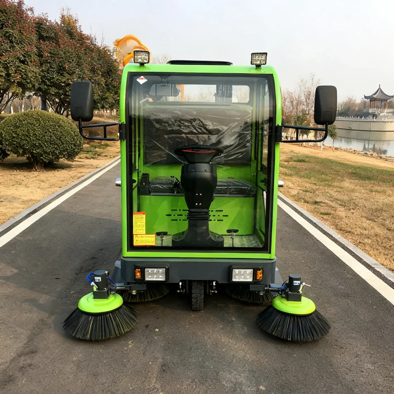 Electric Street Sweeper Machine Industrial Floor Sweeper Cart Road Sweeping Vehicle New Energy Mechanical Sweeper Cargo Yard