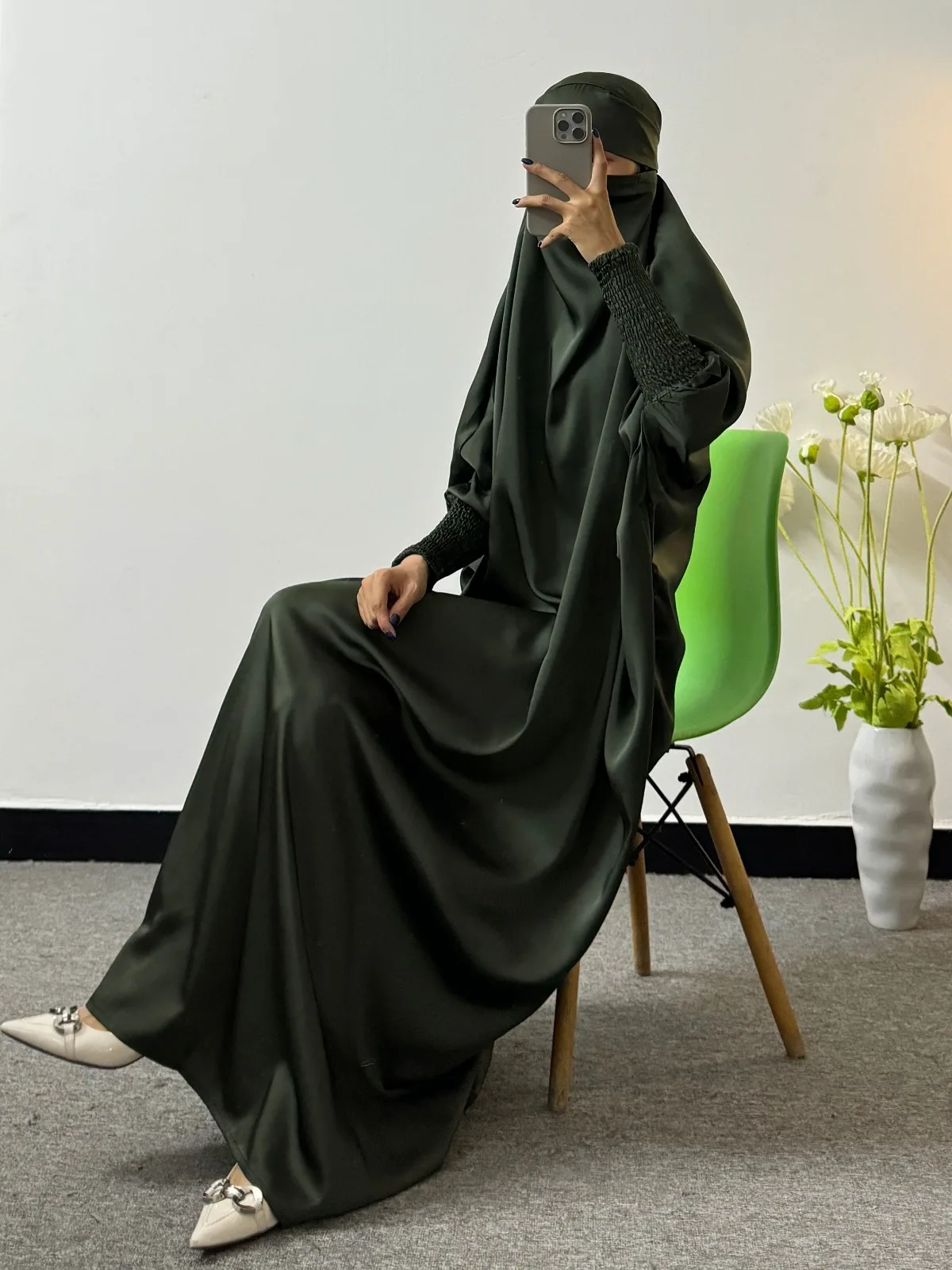 女性のためのイスラム教徒の祈りのドレス,ジルバブ,カフタン,スモッキングスリーブ付きのアバヤ,ラマダン,ドバイ,イスラムの服