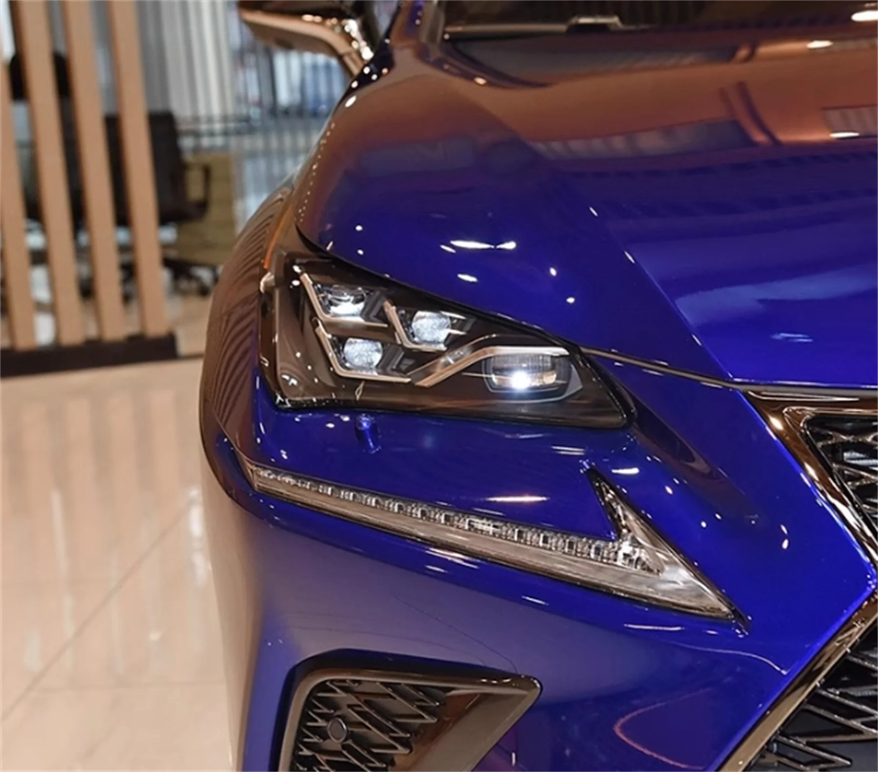 2 قطعة المصباح الأمامي لكزس NX 14-21 تعديل مصفوفة كشافات عدسة النهار تشغيل ضوء بدوره إشارة