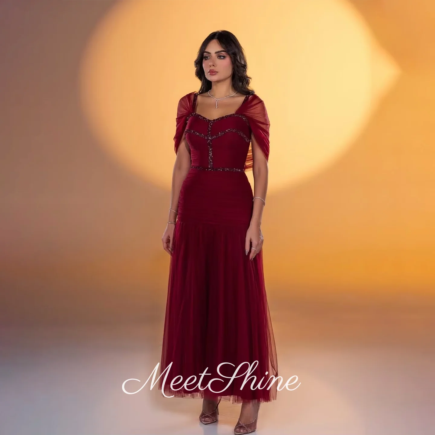 バーガンディビーズプロムドレス女性高級クリスタルイブニングドレス高品質カスタマイズサテンフォーマルウェディングパーティードレス2025