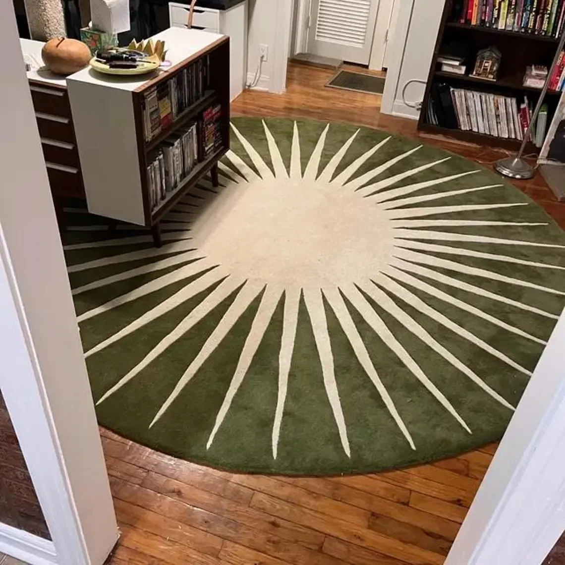 Round Moroccan-Style Wool Rug – Cushioned & Washable for Bedroom or Living Room
