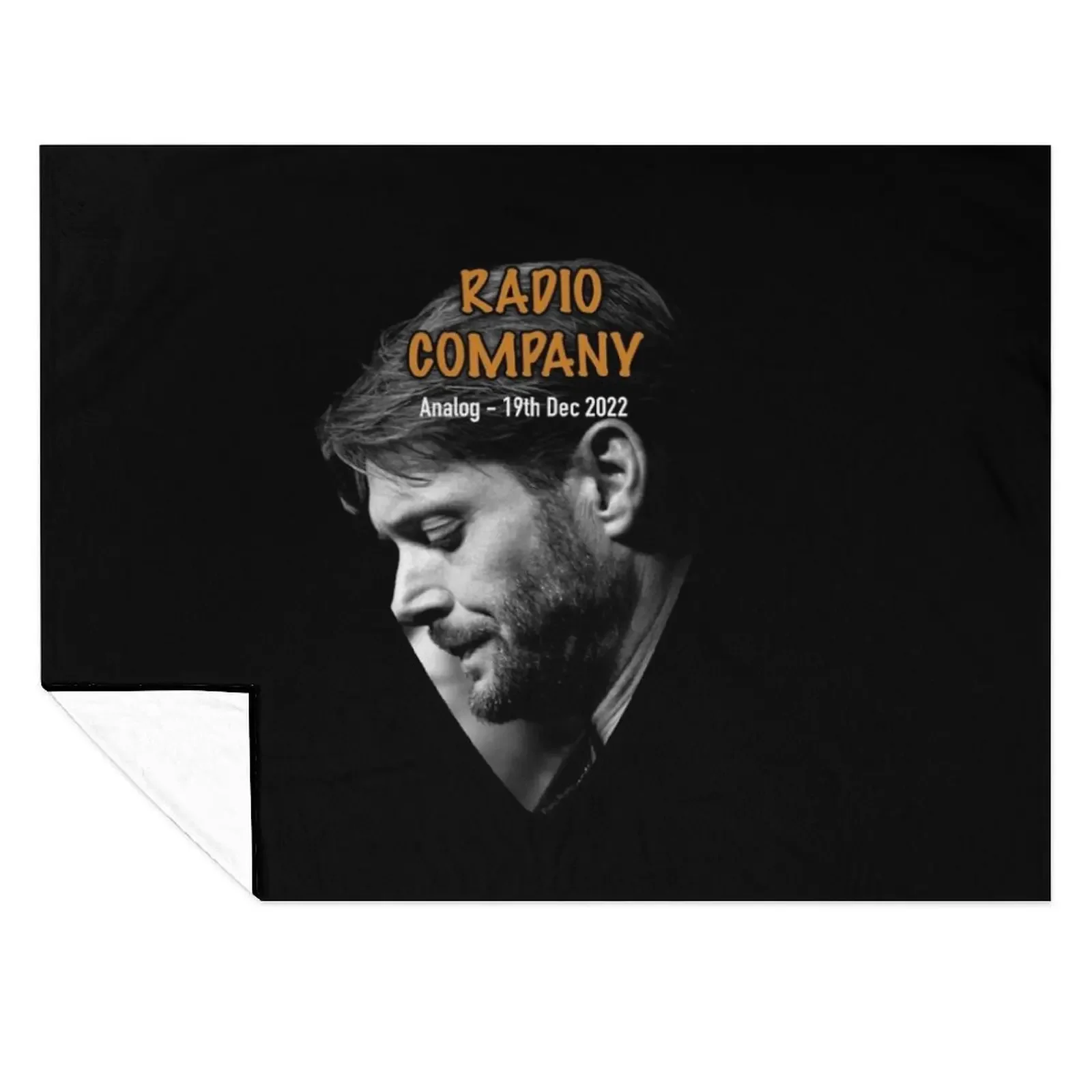 

Jensen Radio Company Guitar Pick Throw Blanket Luxury Brand Camping Decorative Beds Stuffeds Blankets