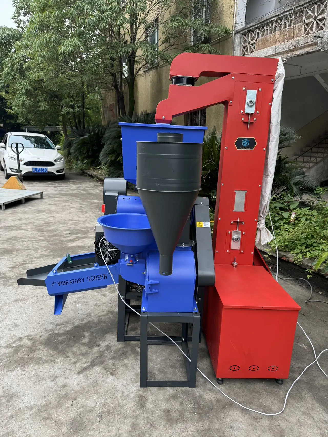 Full Auto 5 in 1 Mini Rice Mill Machines With Paddy Screen and Vibrating Screen Popular Home Use