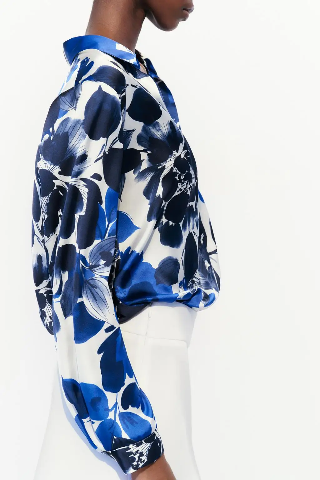 ربيع 2024 المرأة Faionable الأزهار طباعة irt تنوعا Sle البوليستر طويل Sve ساحة طوق منتظم صالح عادية irt