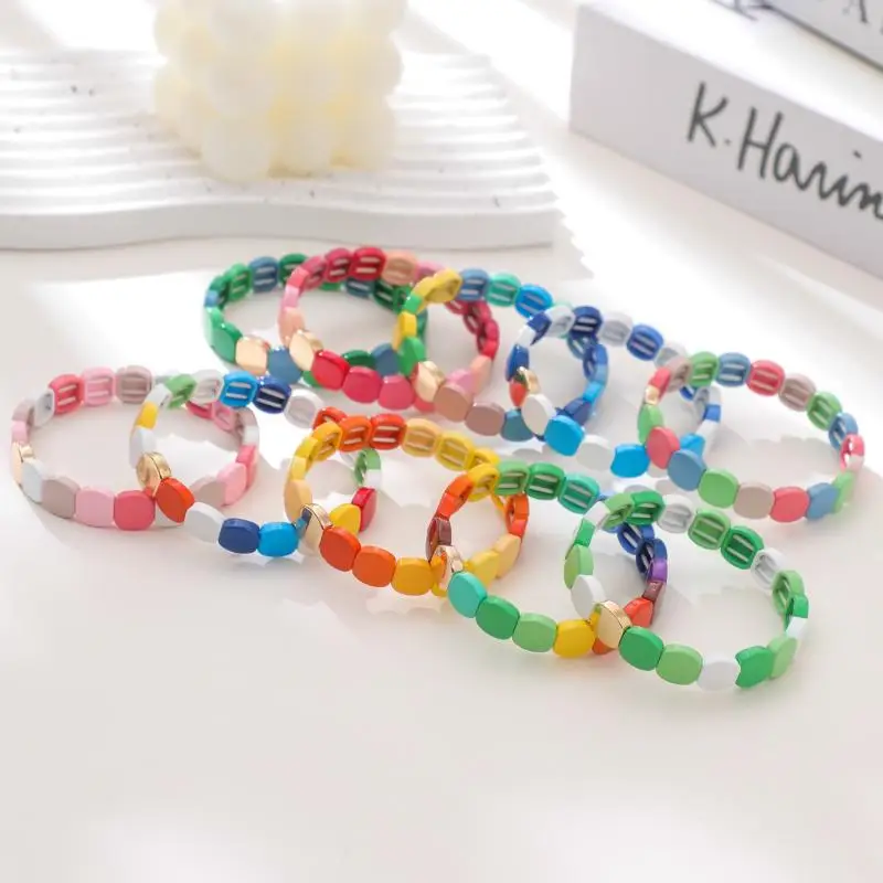 Buntes Wabenperlen-Legierungsarmband, gut verarbeiteter polierter Perlenarmreif für Damen, Schmuck für Hochzeitsgäste im Sommer. – Detail 1