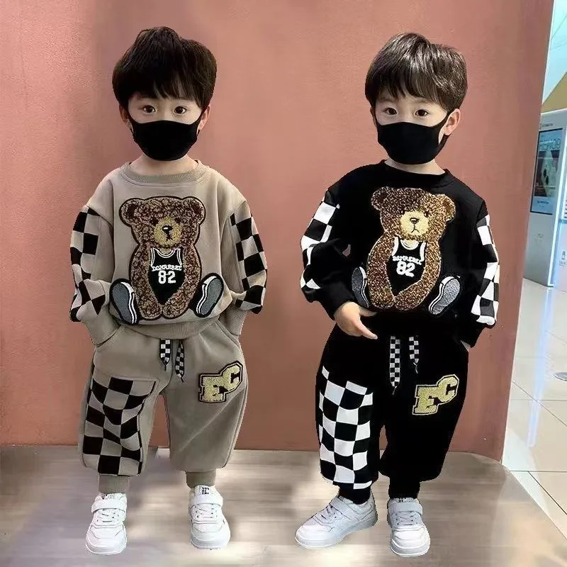 2025 New Boys' Baby Spring and Autumn Hoodie Set Children's Pi Shuai Children's Wear Small Bear Round Neck Two Piece Set