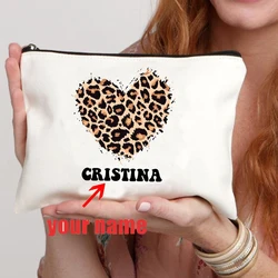 Personalizzazione del nome del modello del leopardo del cuore borsa per il trucco bianca borsa per il lavaggio della tela organizzatore borse per la conservazione del rossetto da viaggio di moda portafoglio