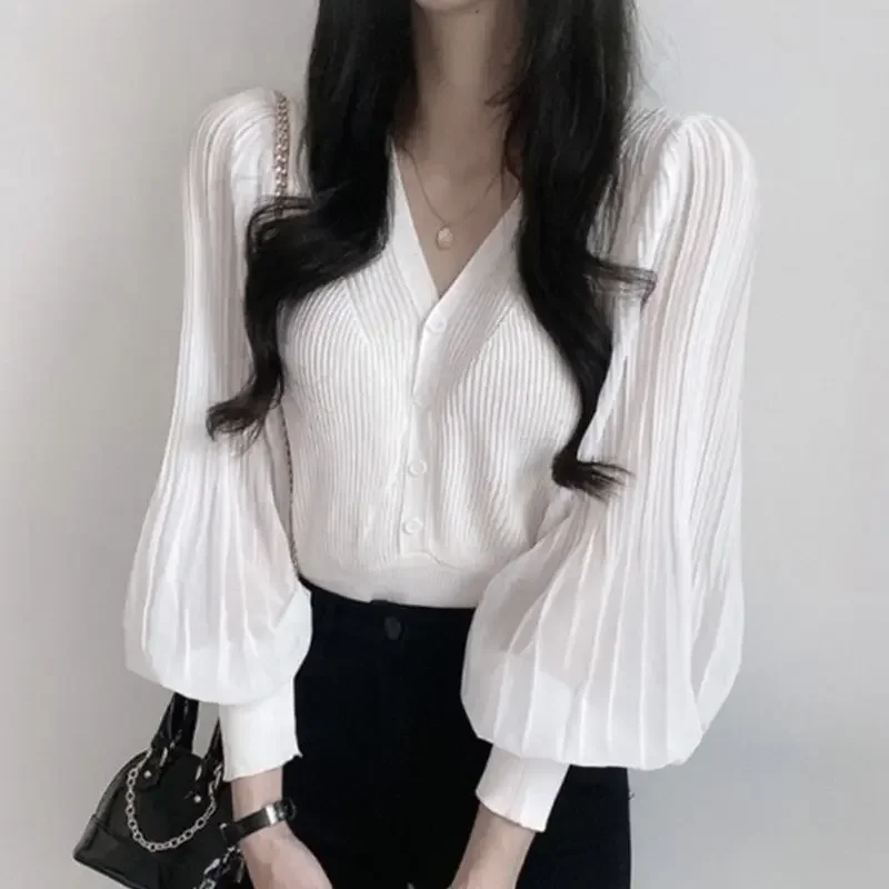 

New Temperament V-neck Cardigan Slimming Single Breasted Chic Pleated Lantern Sleeves Thin Knit Sweater Top Cropped Sun Shirts