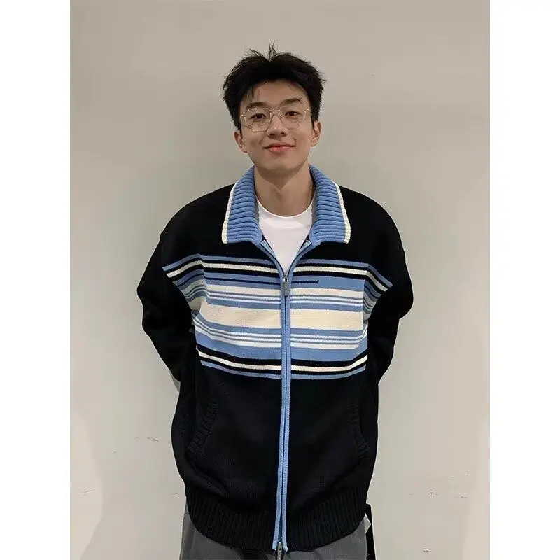 

Американский полосатый свитер на молнии в стиле ретро для мужчин и женщин, осенне-зимний вязаный топ для пар, одинаковые длинные свеки Busin Ca...