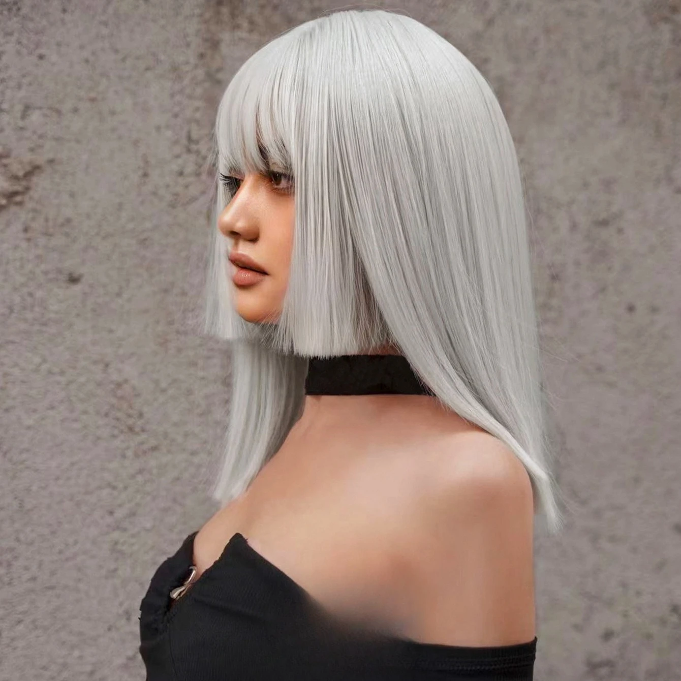 

European and American wig princess cut silver white medium and long straight hair jk realistic scalp chemical fiber full head co