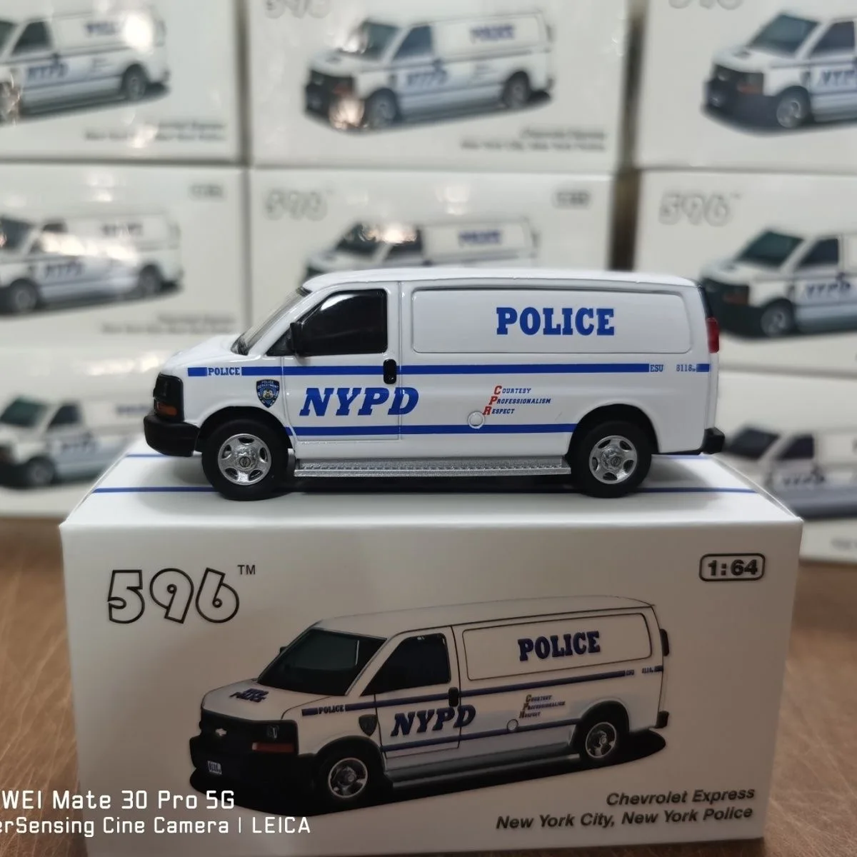 596 Model 1/64 Chevrolet Express Van Painted MPDC model for the Washington Police Department