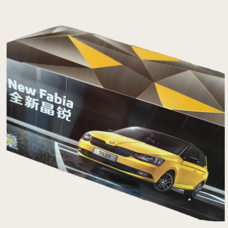 Diecast 1/18 Schaal Skoda Legering Model Auto Skoda FABIA Rood Speelvoertuigen Speelgoed voor Jongens Gift Originele Doos