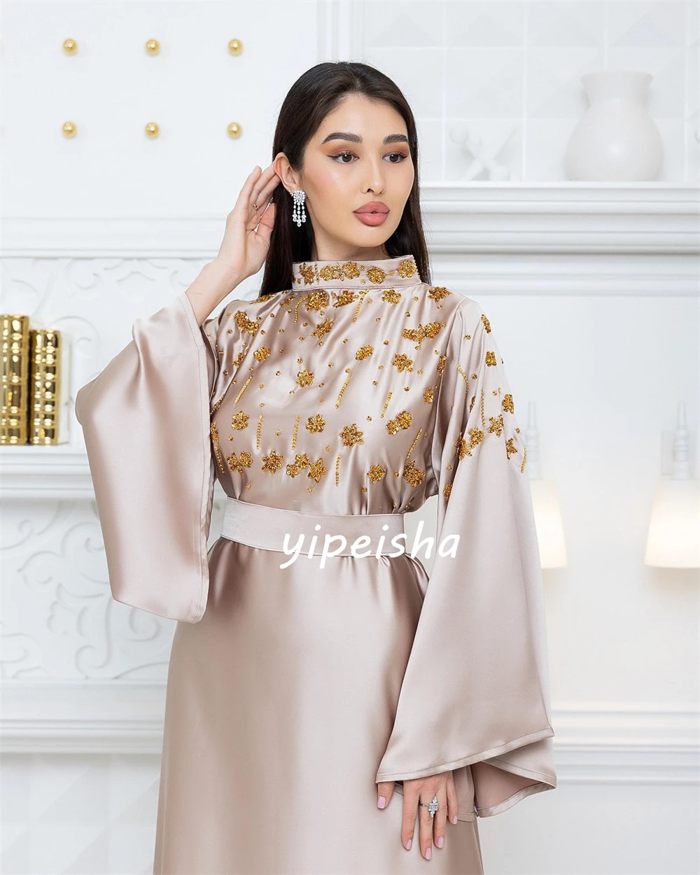 Robe trapèze à col haut en satin avec biscuits, robes mi-longues perlées, occasion sur mesure, Quinceanera