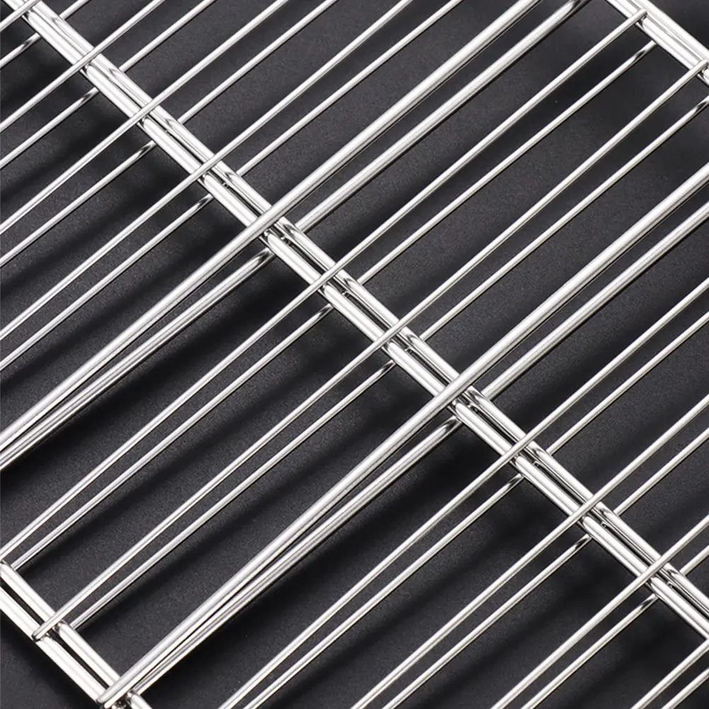 

Heavy-Duty Stainless Steel Fish Grill Basket Clip Style Vegetable Meat Grilling Mesh Smooth Surface Easy Clean Anti-Scald Handle