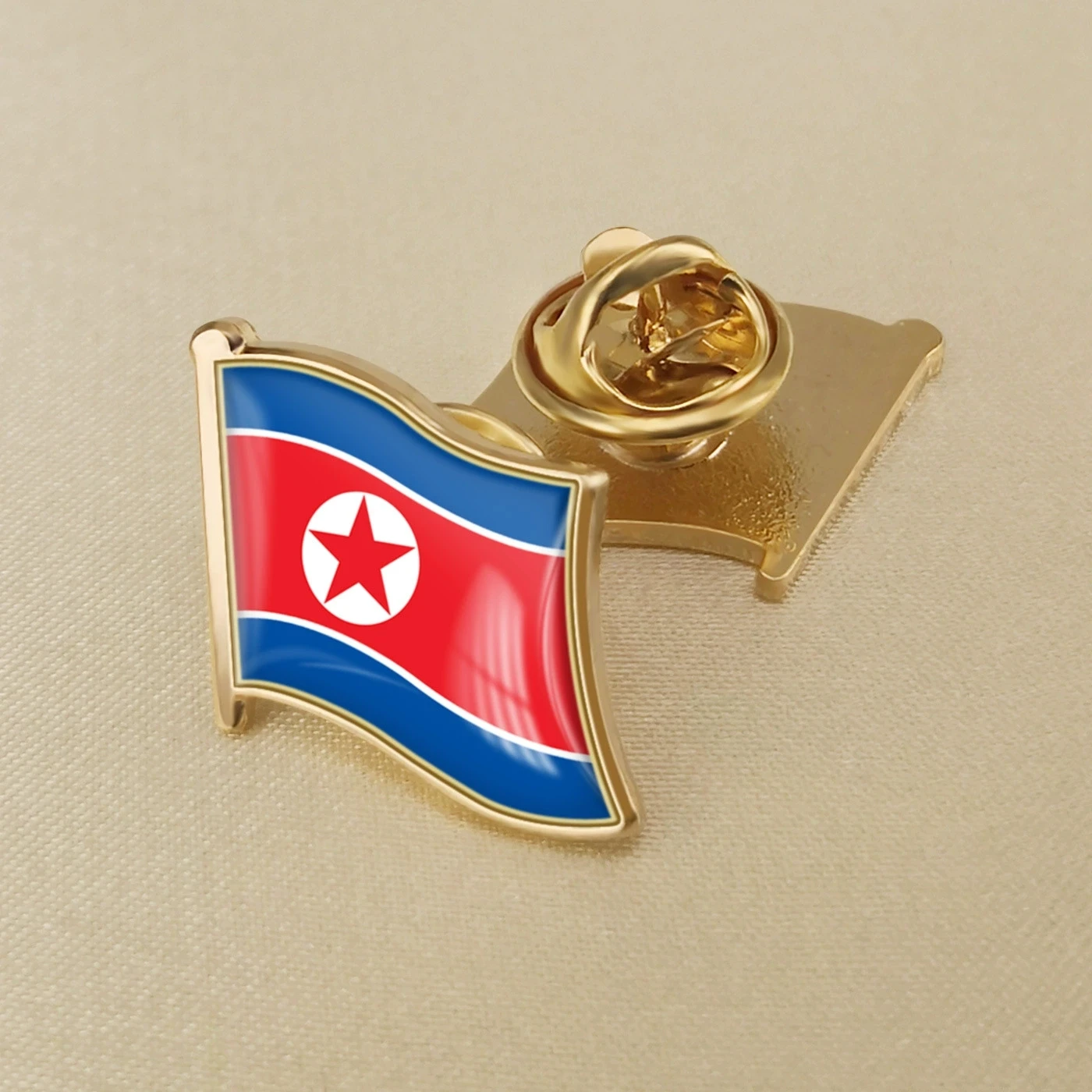 North Korea, Korean flag, crystal dropper badge, brooch, flags of various countries around the world, chest badge
