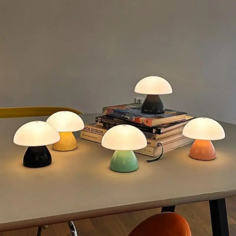 Creative Night Light Mushroom Table Lamp Led Bedroom Bedside Mini Pat Light Bar Dining Table Atmosphere Light Bedroom Scene
