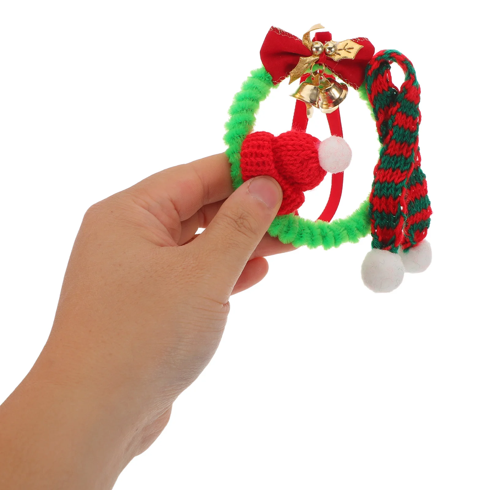 

4Pcs Christmas Mini Wreaths Small Green Artificial Holiday Door Hanging Decor Cabinet Window Wreaths Seasonal Decorations