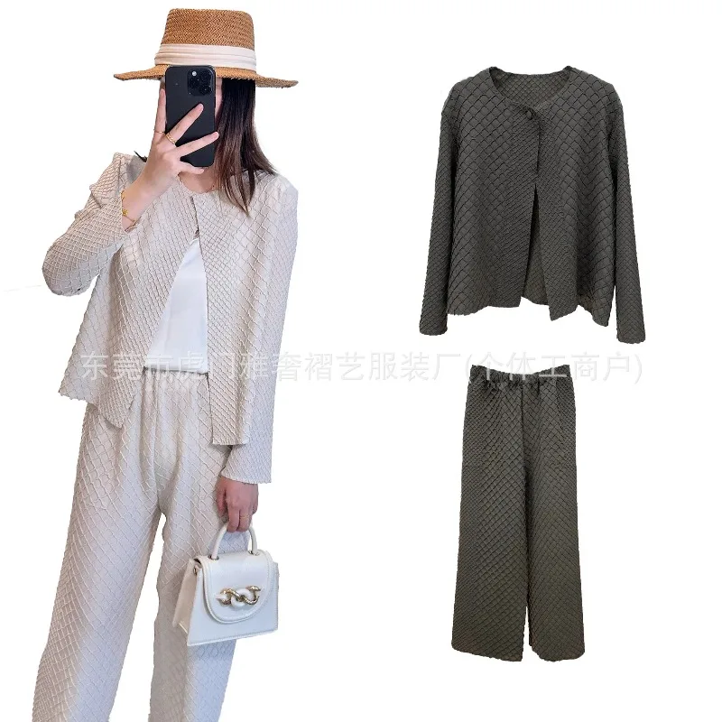 

Miyake Pleated Pants Set Senior Sense Pleated Set Female Fashion 2025 Spring Fall Casual Long-sleeved Jacket Pants 2-piece Set