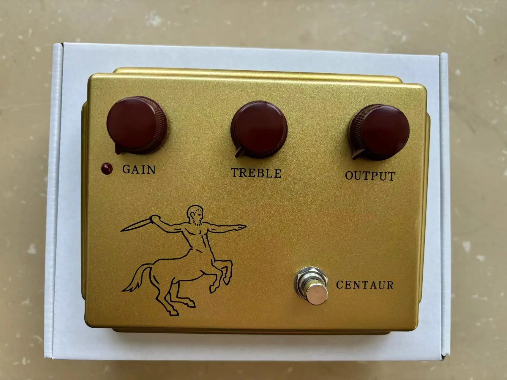 

Custom kloncenatur clone version Klon Centaur Golden Professional Overdrive Guitar Effect Pedal Stomp box