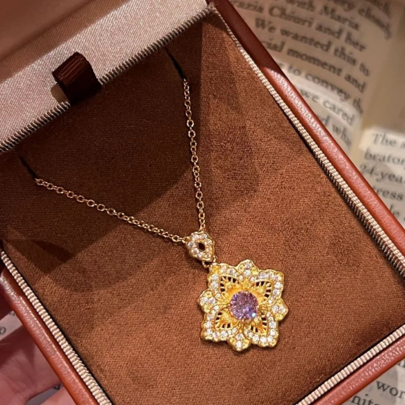 

925 sterling silver Mermaid Girl brushed fabric style four-leaf clover necklace, women's light luxury, niche and high-end design